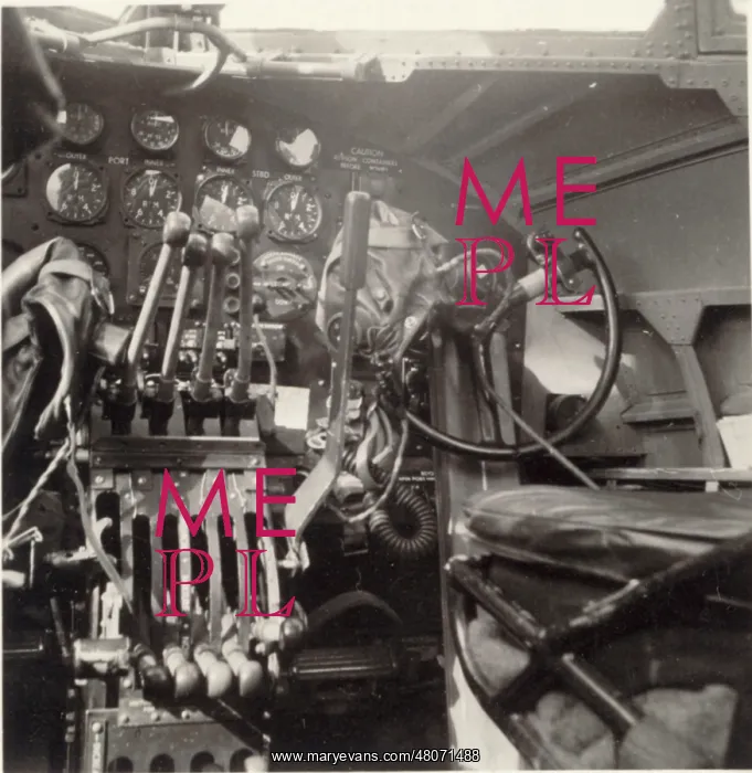 : Short Stirling cockpit : Short Stirling cockpit