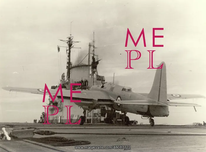 : Short Sturgeon TT2 aboard an aircraft carrier : Short Sturgeon TT2 aboard an aircraft carrier