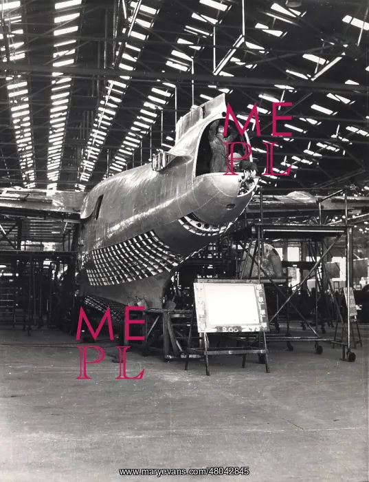: Short Sunderland III during conversion to civil use : Short Sunderland III during conversion to civil use
