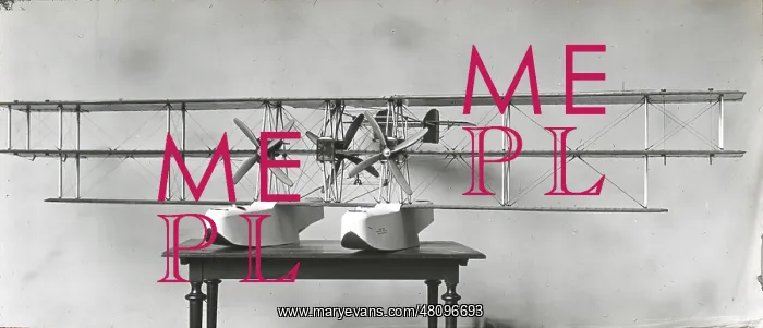 : Short Triplane seaplane front view : Short Triplane seaplane front view