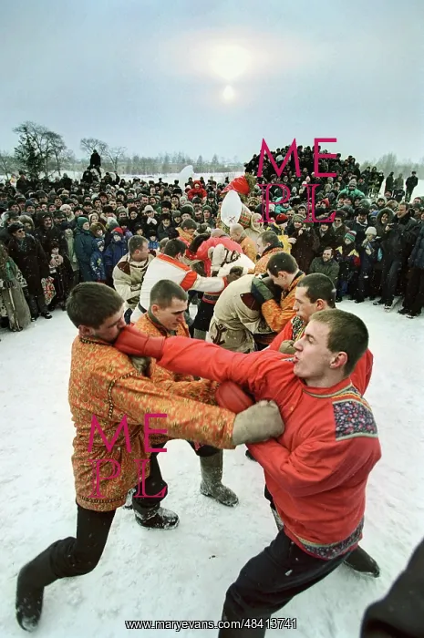 : Shrovetide celebrations in Suzdal. 2001 : Shrovetide celebrations in Suzdal. 2001
