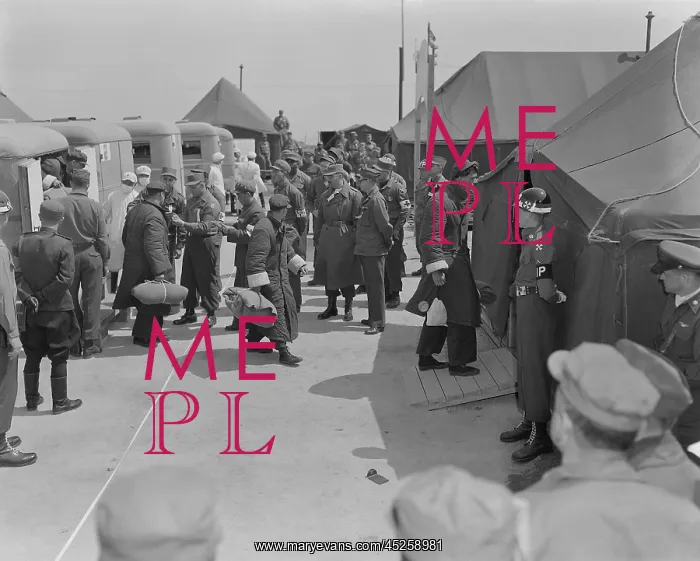 : Sick and wounded Korean War POWs are exchanged : Sick and wounded Korean War POWs are exchanged