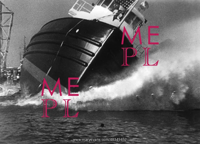 : Sideways launching, 1939 : Sideways launching, 1939