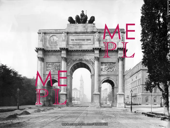 : The Siegestor (victory gate) in Munich : The Siegestor (victory gate) in Munich