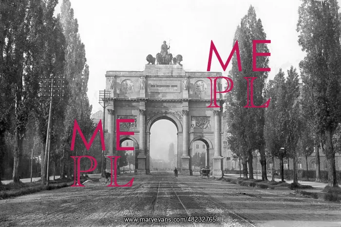: The Siegestor (victory gate) in Munich : The Siegestor (victory gate) in Munich