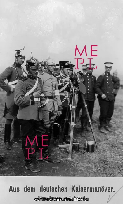 : Signal lamp during manoeuvres, 1912 : Signal lamp during manoeuvres, 1912