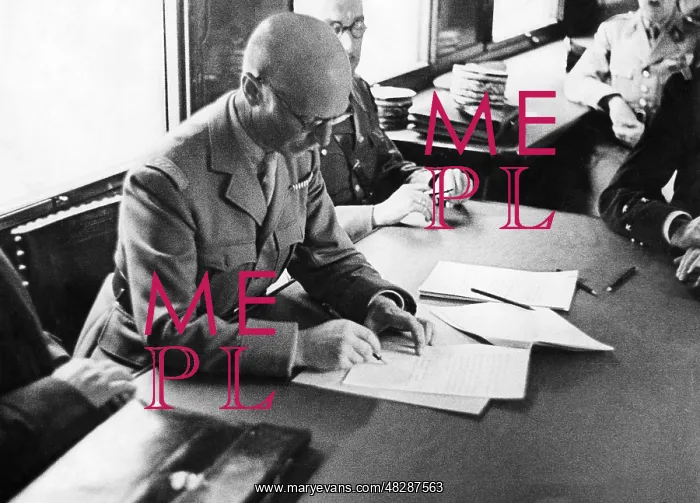 : Signing of the armistice at CompiEugne, 1940 : Signing of the armistice at CompiEugne, 1940