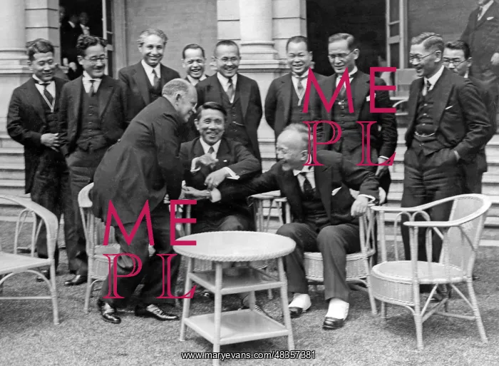 : Signing of a contract, 1930s : Signing of a contract, 1930s