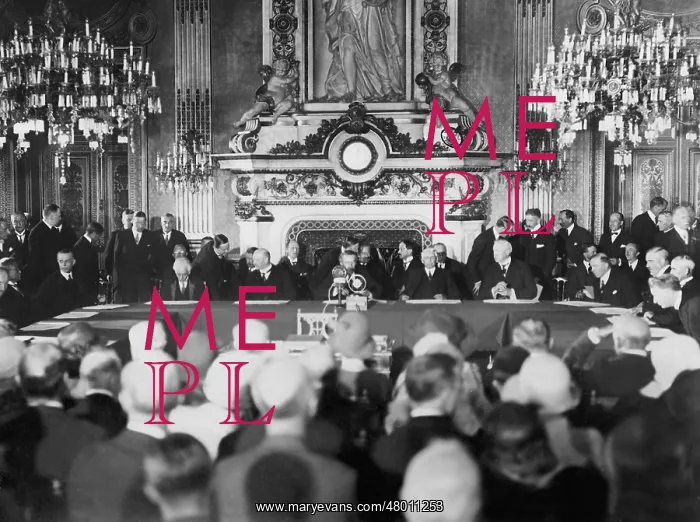 : Signing of the Kellogg-Briand Pact, 1928 : Signing of the Kellogg-Briand Pact, 1928