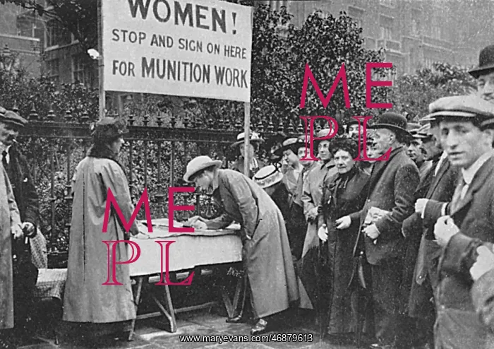 : Signing on for Munition Work, WW1 : Signing on for Munition Work, WW1