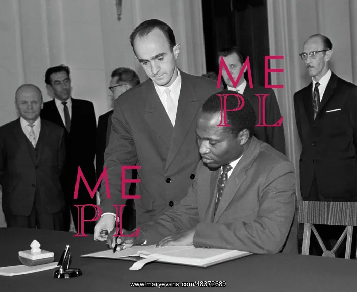 : Signing of Nuclear Test Ban Treaty : Signing of Nuclear Test Ban Treaty