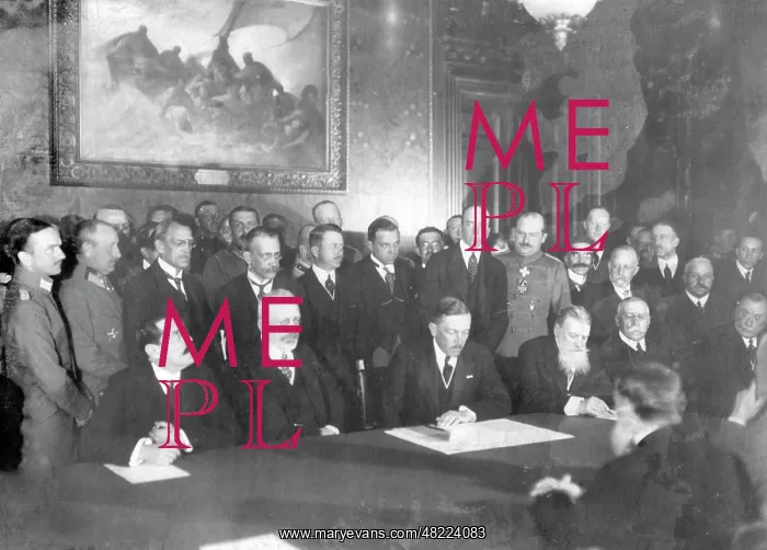 : At the signing of the Treaty of Bucharest, 1918 : At the signing of the Treaty of Bucharest, 1918