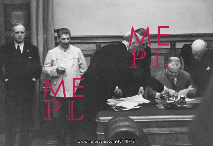 : Signing of the Treaty of Non-Aggression between Germany and : Signing of the Treaty of Non-Aggression between Germany and