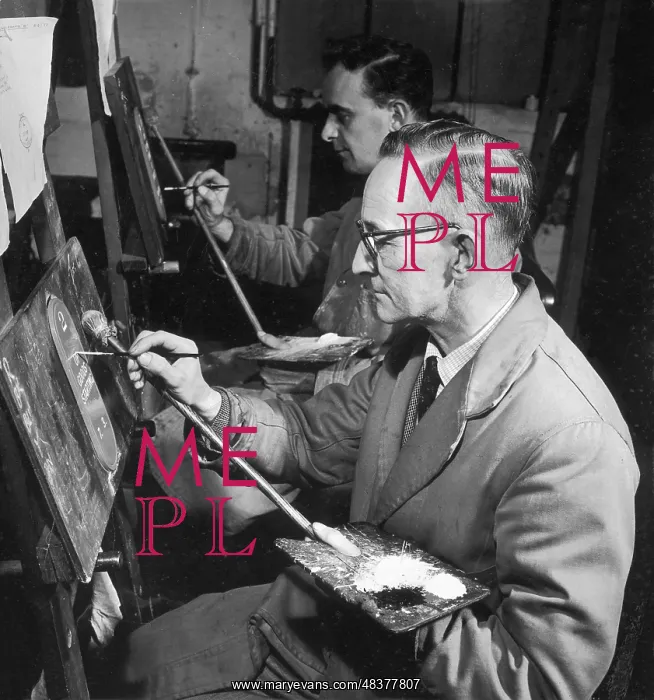 : Signwriters at work : Signwriters at work