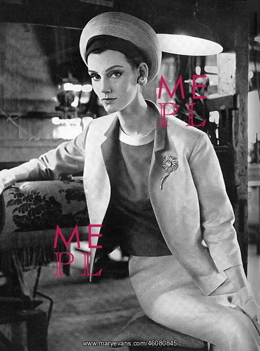 : Silk suit by H. B. Popper : Silk suit by H. B. Popper