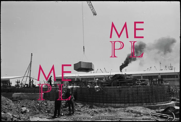  : Silo - construction site - port - harbor - harbour