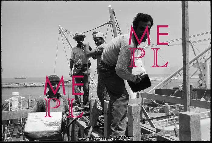 : Silo - construction site - port - harbor - harbour : Silo - construction site - port - harbor - harbour