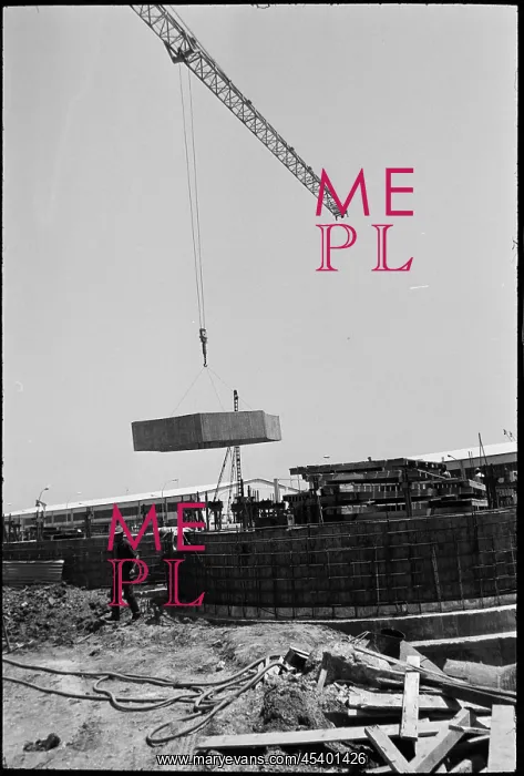 : Silo - construction site - port - harbor - harbour : Silo - construction site - port - harbor - harbour