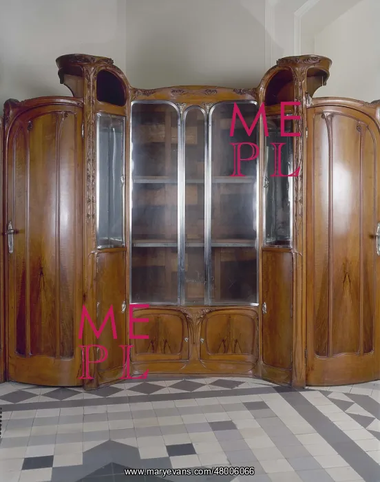 : Silver cabinet : Silver cabinet