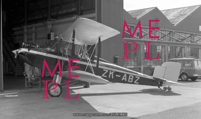 : Simmonds Spartan Three Seater ZK-ABZ : Simmonds Spartan Three Seater ZK-ABZ