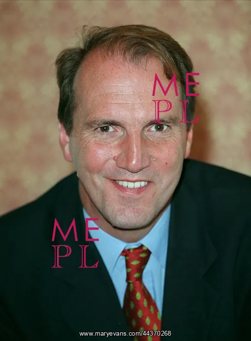  : Simon Hughes MP