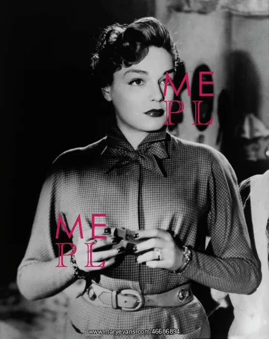 : Simone Signoret - Actress : Simone Signoret - Actress