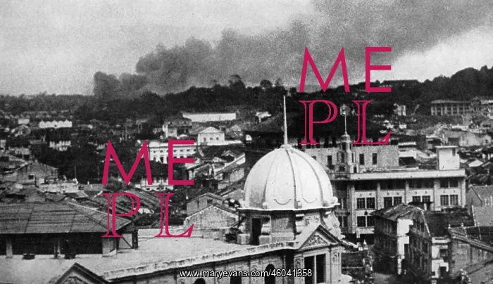 : Singapore after air raid : Singapore after air raid