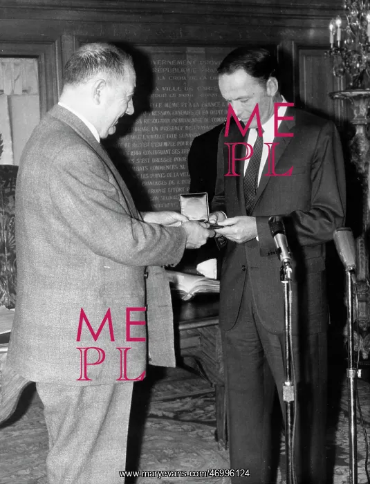 : Singer, Actor Frank Sinatra 1915 - 1998 : Singer, Actor Frank Sinatra 1915 - 1998