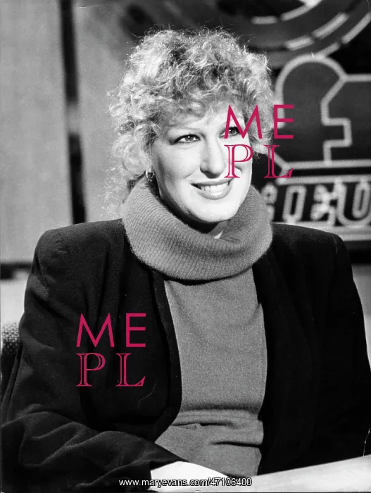 : Singer, Actress Bette Midler 1945 - : Singer, Actress Bette Midler 1945 -