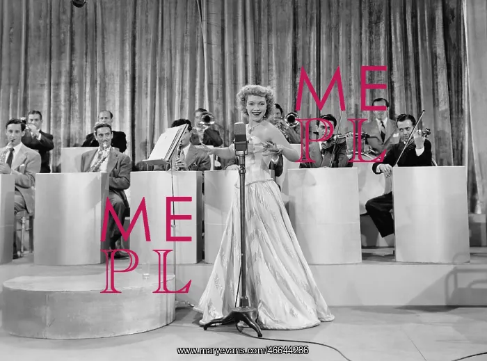: A singer and her band : A singer and her band
