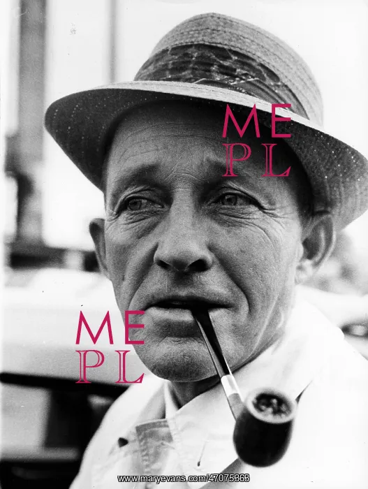 : Singer Bing Crosby : Singer Bing Crosby