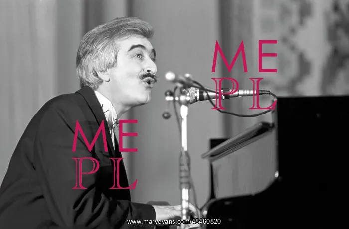 : Singer and composer Polad Bulbuloglu, 1991 : Singer and composer Polad Bulbuloglu, 1991