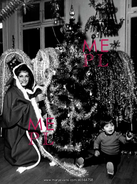 : Singer Dalida : Singer Dalida