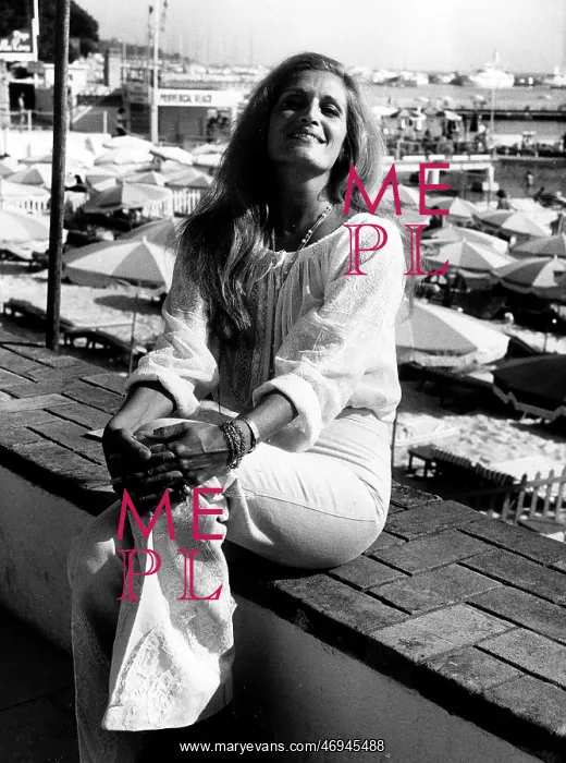 : Singer Dalida : Singer Dalida