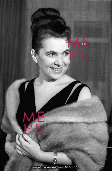 : Singer G.Vishnevskaya : Singer G.Vishnevskaya