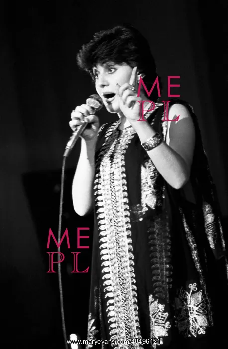 : Singer Irina Otieva, 1983 : Singer Irina Otieva, 1983
