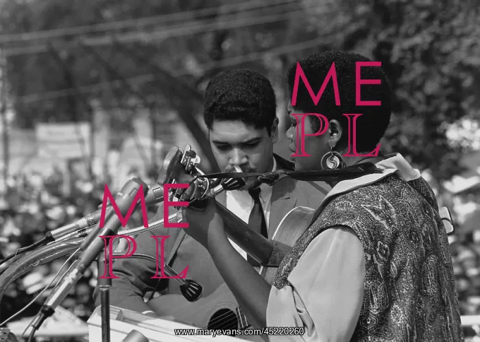 : Singer Odetta at the 1963 Civil Rights March ? : Singer Odetta at the 1963 Civil Rights March ?