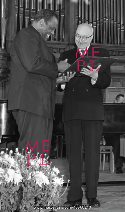 : Singer Paul Robeson visits USSR : Singer Paul Robeson visits USSR