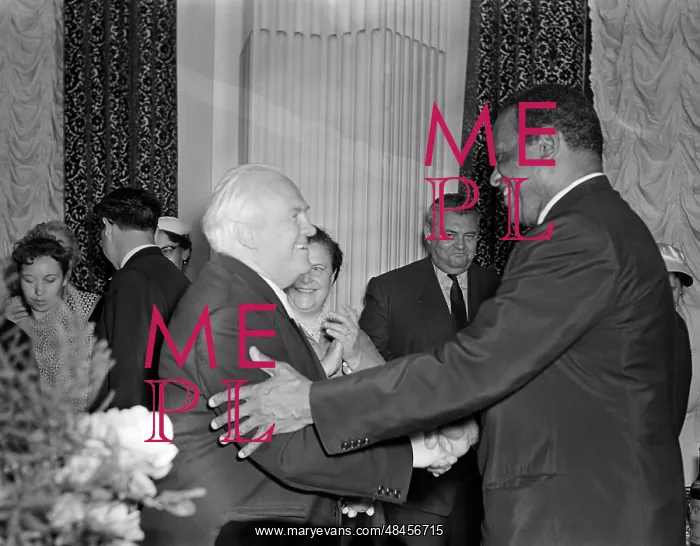 : Singer Paul Robeson visits USSR : Singer Paul Robeson visits USSR