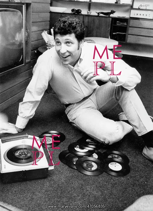 : Singer Tom Jones 1940 - : Singer Tom Jones 1940 -