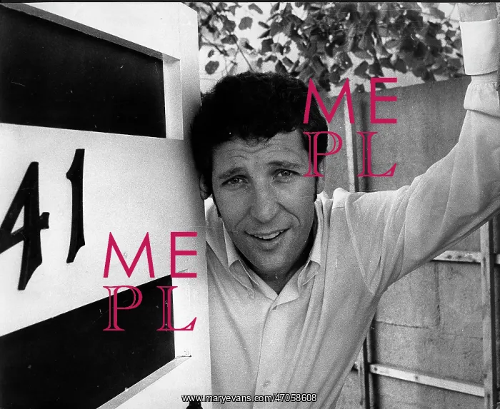 : Singer Tom Jones 1940 - : Singer Tom Jones 1940 -