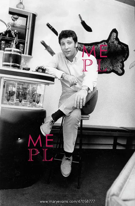 : Singer Tom Jones 1940 - : Singer Tom Jones 1940 -