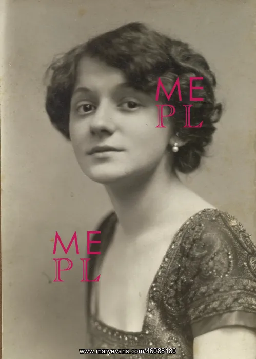 : Singer Trude Voigt. Vienna. About : Singer Trude Voigt. Vienna. About
