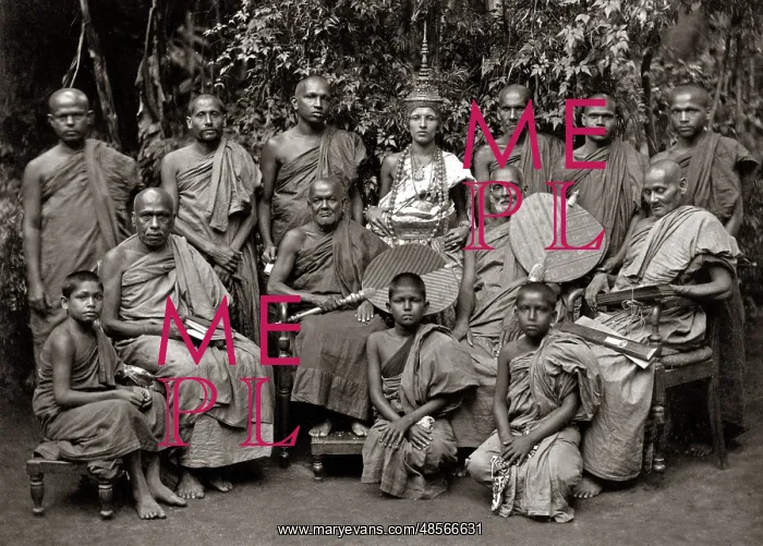 : Sinhalese Buddhist Priests, Ceylon, Sri Lanka, circa 1880s : Sinhalese Buddhist Priests, Ceylon, Sri Lanka, circa 1880s