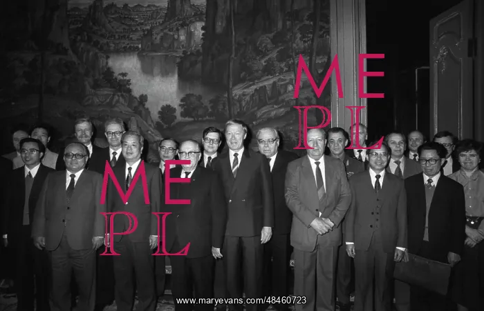 : Sino-Soviet political consultations : Sino-Soviet political consultations