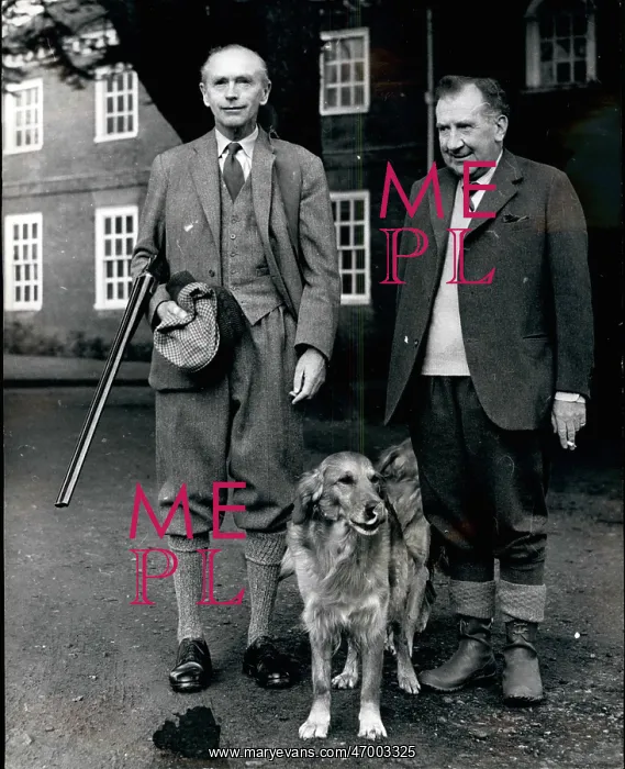 : Sir Alec Douglas-Home on shooting weekend : Sir Alec Douglas-Home on shooting weekend