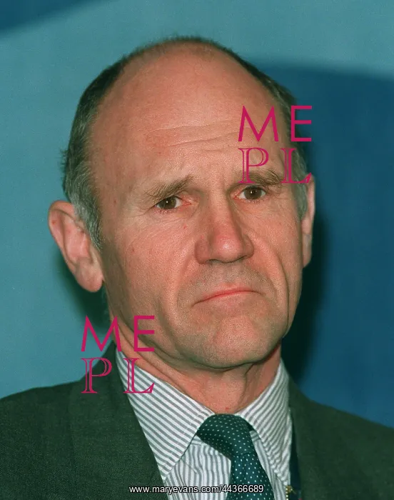  : Sir Christopher Prout, Qc