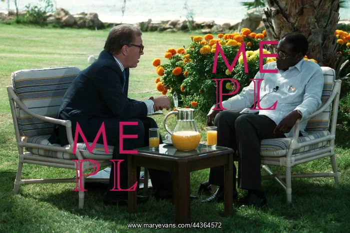 : Sir David Frost & Robert Mugabe : Sir David Frost & Robert Mugabe
