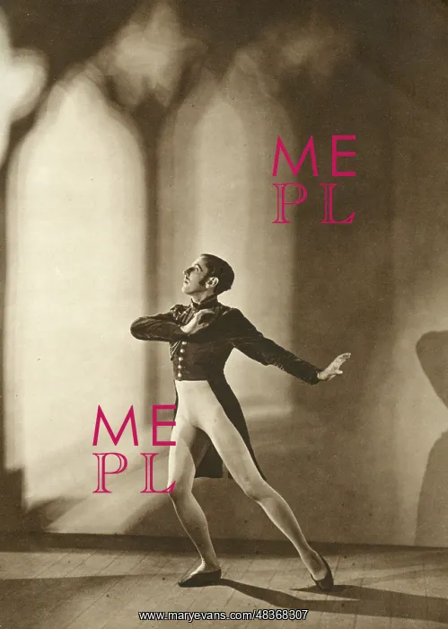 : Sir Frederick Ashton, ballet dancer in Apparitions : Sir Frederick Ashton, ballet dancer in Apparitions