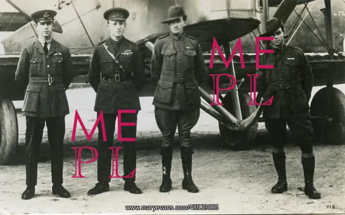 : Sir Keith Smith, Sir Ross Smith, Sgt J M Bennett : Sir Keith Smith, Sir Ross Smith, Sgt J M Bennett